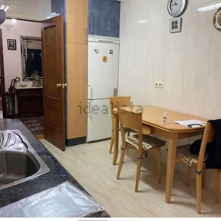 Apartment Amplio En Coruna Cerca De Riazor A Coruna