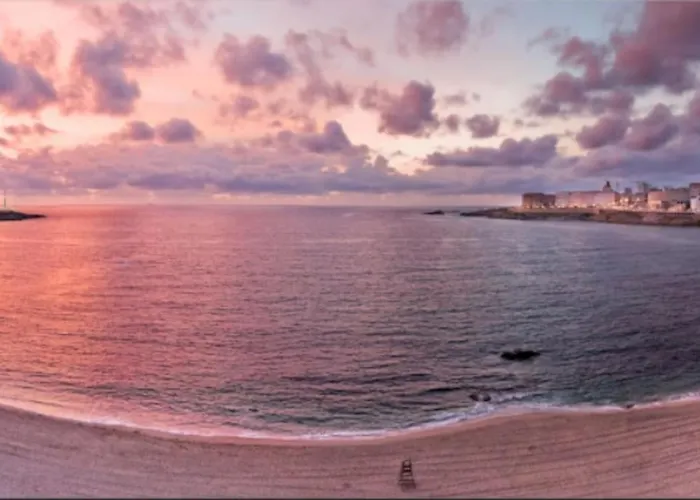 Amplio En Coruna Cerca De Riazor A Coruna